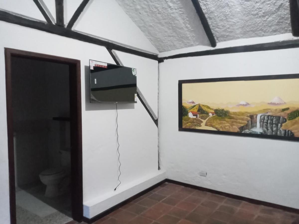 Вилла Quinta Los Eucaliptos Кито Экстерьер фото