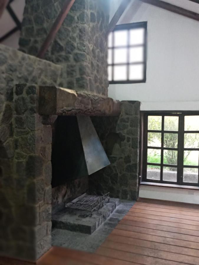 Вилла Quinta Los Eucaliptos Кито Экстерьер фото